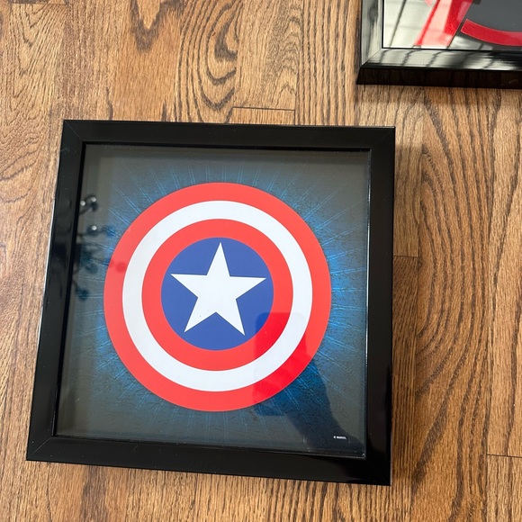 Marvel Avengers and DC Comics Bundle of Four Wall Art Prints - Picture 5 of 11